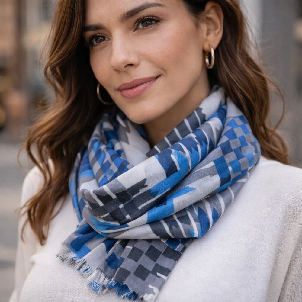 Oscar de la Renta Geometric Silk Scarf Blue Gray Designer Luxury Shawl Wrap